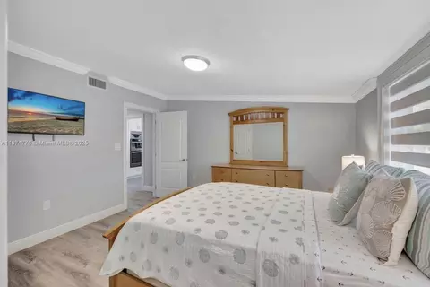 Bedroom - 2301 Yellowtail Dr, Marathon, FL 33050 photo 6 of 13