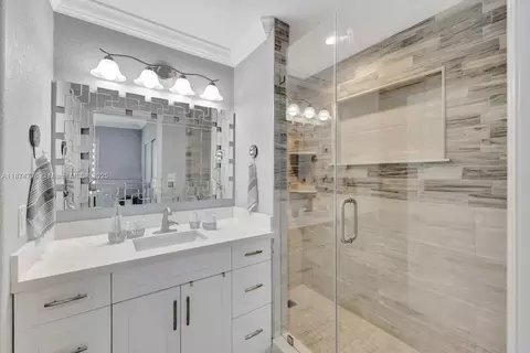 Bath - 2301 Yellowtail Dr, Marathon, FL 33050 photo 1 of 9