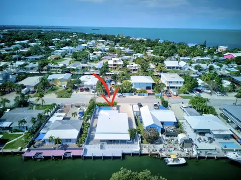 View/Area - 2301 Yellowtail Dr, Marathon, FL 33050 photo 10 of 18