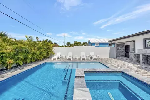 Exterior - 2301 Yellowtail Dr, Marathon, FL 33050 photo 21 of 24