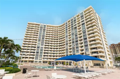3180 S Ocean Dr #1517, Hallandale Beach, FL 33009