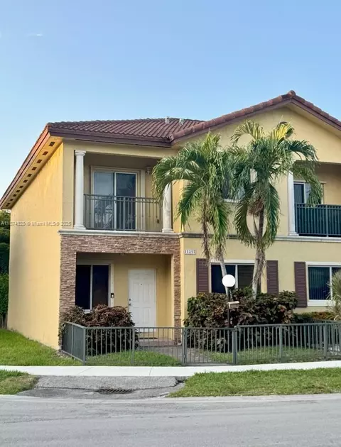 11257 SW 231st Ln, Miami, FL 33170