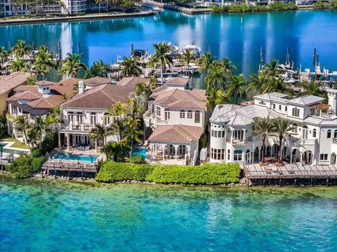 4040 Island Estates Dr, Aventura, FL 33160