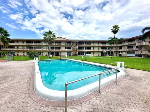 5300 Washington St #A139, Hollywood, FL 33021
