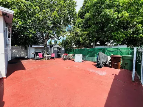 Exterior - 499 E 41st St, Hialeah, FL 33013 photo 1 of 2
