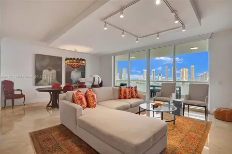 6000 Island Blvd #1707, Aventura, FL 33160