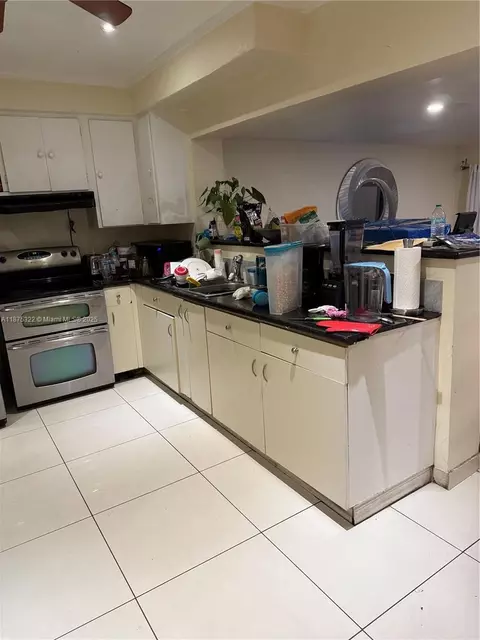 1030 NE 132nd St, North Miami, FL 33161