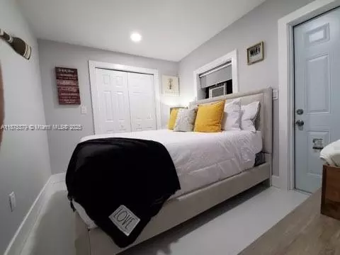 Bedroom - 1925-1927 Rodman St, Hollywood, FL 33020 photo 1 of 5
