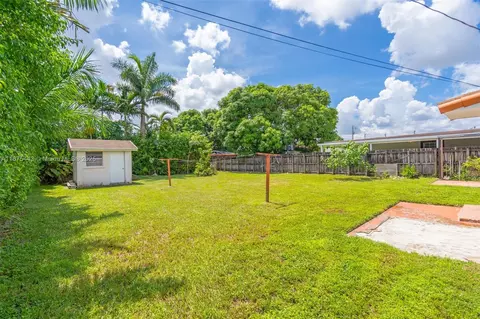 Exterior - 1310 W 36th St, Hialeah, FL 33012 photo 4 of 5