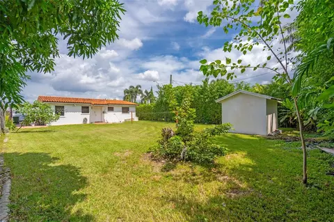 Exterior - 1310 W 36th St, Hialeah, FL 33012 photo 5 of 5