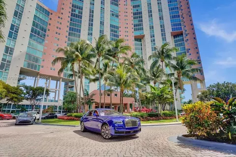 3370 Hidden Bay Dr #1808, Aventura, FL 33180