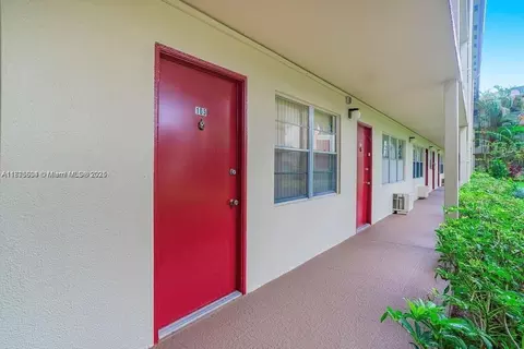 251 SW 134 Way #105M, Pembroke Pines, FL 33027