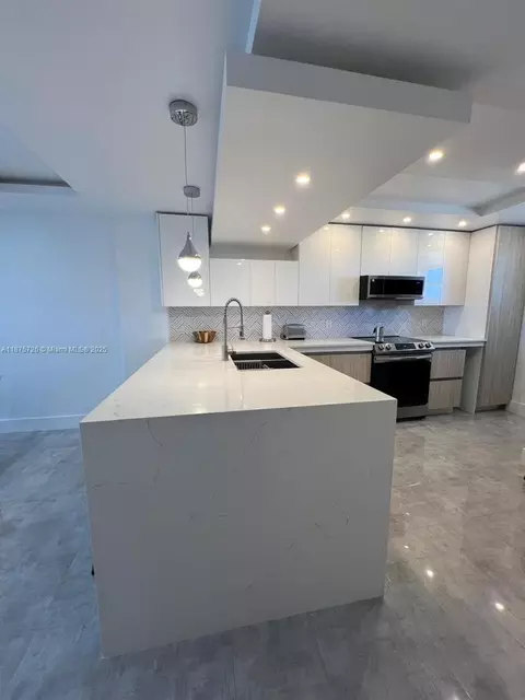2903 N Miami Beach Blvd #1003, North Miami Beach, FL 33160