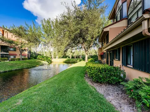 15489 N Miami Lakeway N #202-3, Miami Lakes, FL 33014