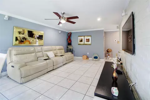 Living - 8467 NW 201st Ter, Hialeah, FL 33015 photo 3 of 3