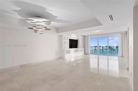 3301 NE 183rd St #PH9, Aventura, FL 33160