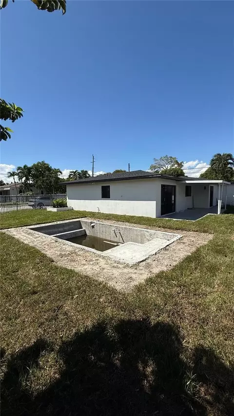 1451 SW 21st Ave, Miami, FL 33145