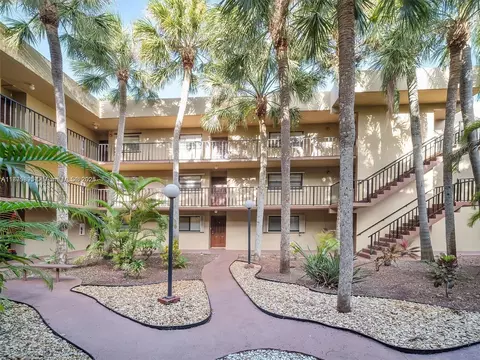10835 SW 112th Ave #117, Miami, FL 33176