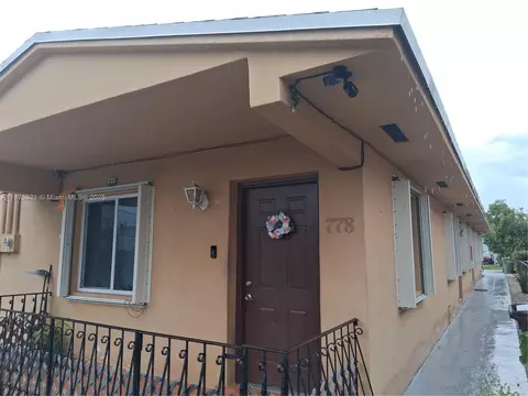 776 W 30th St, Hialeah, FL 33012