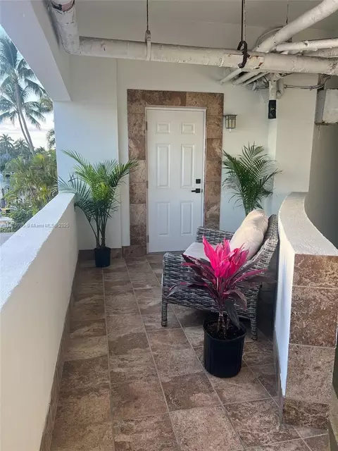 333 Sunset Dr #B, Fort Lauderdale, FL 33301