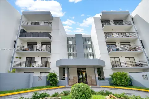 1820 W 53rd St #201, Hialeah, FL 33012