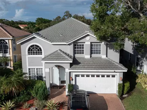 11948 Glenmore Dr, Coral Springs, FL 33071