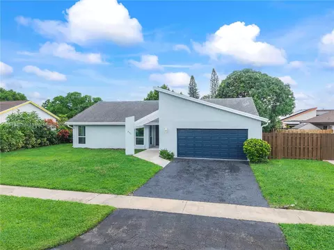 4931 NW 83rd Ter, Lauderhill, FL 33351