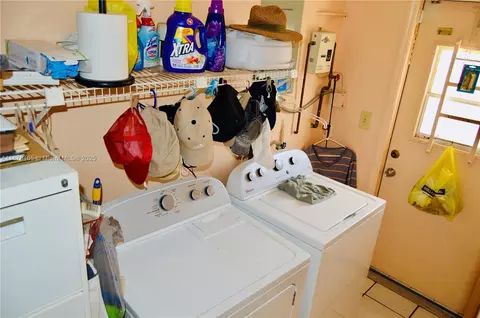 Other - 601 E 33rd St, Hialeah, FL 33013 photo 6 of 7