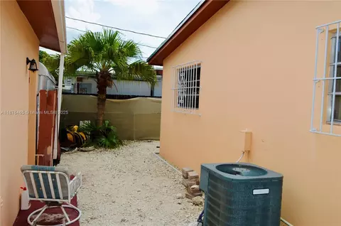 Exterior - 601 E 33rd St, Hialeah, FL 33013 photo 4 of 5