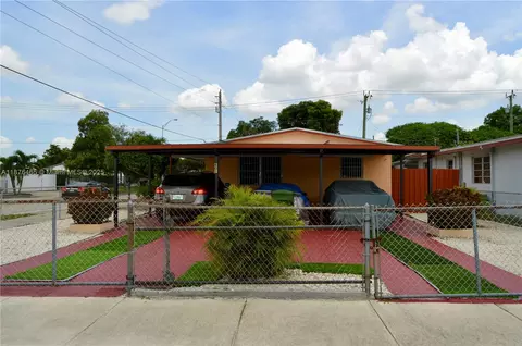 Exterior - 601 E 33rd St, Hialeah, FL 33013 photo 2 of 5