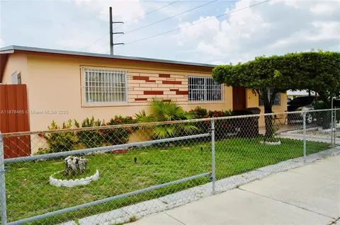 601 E 33rd St, Hialeah, FL 33013