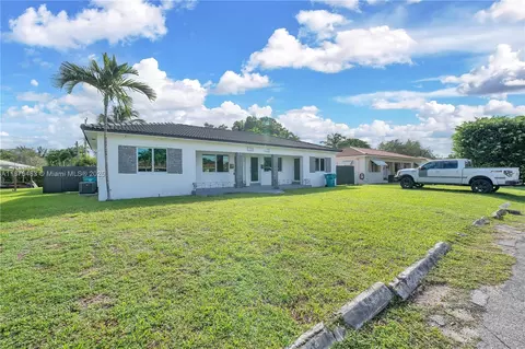 11221 NE 9th Ct, Biscayne Park, FL 33161
