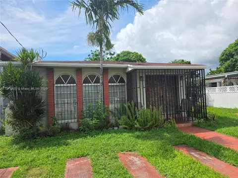 2916-2918 SW 3rd St, Miami, FL 33135