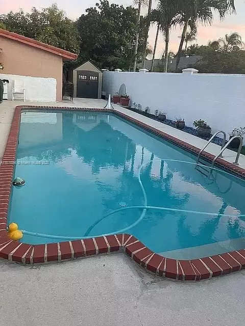 10610 SW 146th Ave, Miami, FL 33186