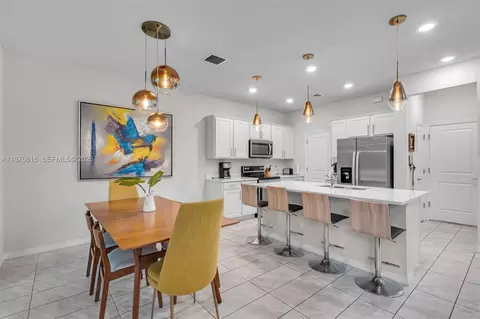 Other - 4754 Eucalyptus Dr, Hollywood, FL 33021 photo 4 of 15