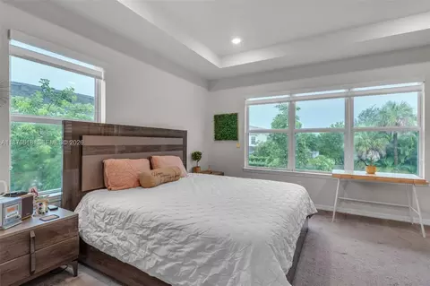 Bedroom - 4754 Eucalyptus Dr, Hollywood, FL 33021 photo 2 of 3