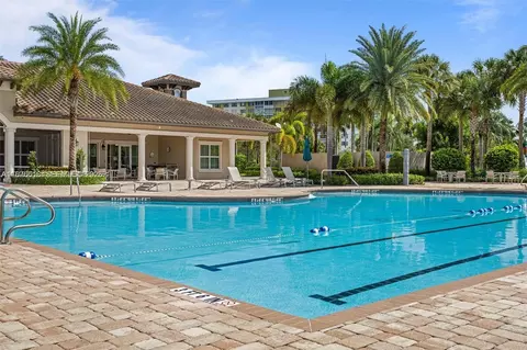 Exterior - 4754 Eucalyptus Dr, Hollywood, FL 33021 photo 4 of 4
