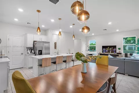 Other - 4754 Eucalyptus Dr, Hollywood, FL 33021 photo 5 of 15