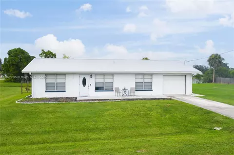 2673 Montego Dr, Fort Myers, FL 33905