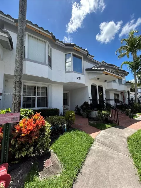 721 SW 148th Ave #305, Sunrise, FL 33325