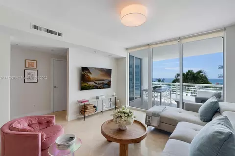 3801 Collins Ave #503, Miami Beach, FL 33140