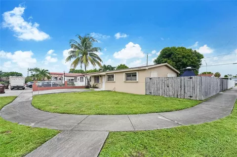 1005 W 36th Pl, Hialeah, FL 33012