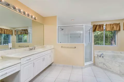 Bath - 2091 SW 176th Ave, Miramar, FL 33029 photo 1 of 4