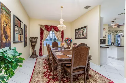 Dining - 2091 SW 176th Ave, Miramar, FL 33029 photo 1 of 1
