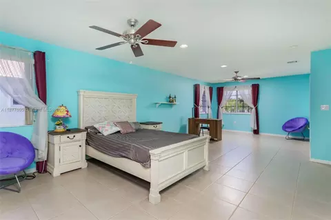 Bedroom - 2091 SW 176th Ave, Miramar, FL 33029 photo 4 of 5