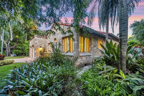 Exterior - 3903 Granada Blvd, Coral Gables, FL 33134 photo 18 of 20