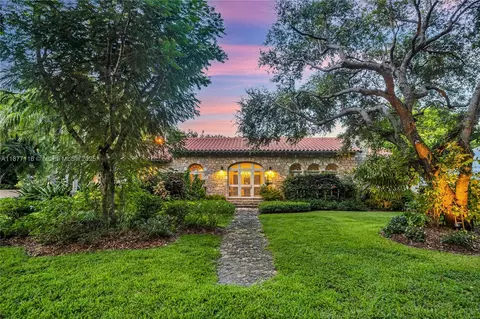 Exterior - 3903 Granada Blvd, Coral Gables, FL 33134 photo 13 of 20