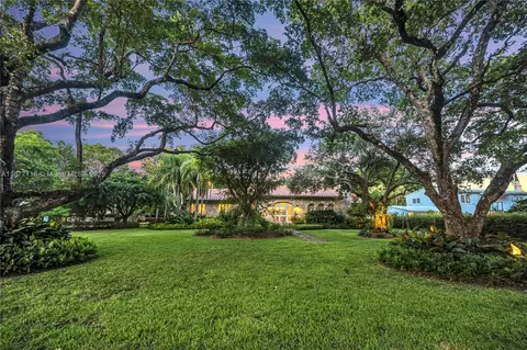 Exterior - 3903 Granada Blvd, Coral Gables, FL 33134 photo 12 of 20