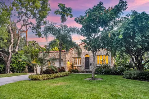 Exterior - 3903 Granada Blvd, Coral Gables, FL 33134 photo 6 of 20