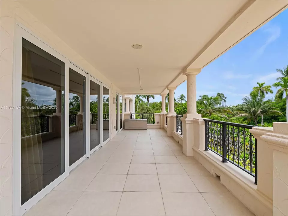 Exterior - 8011 Fisher Island Dr #8011, Miami Beach, FL 33109 photo 6 of 14